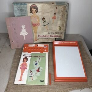 Betsy McCall 1961 Fashion Designer Complete Working  Lakeside USA Original Box